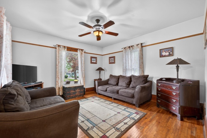 525 HURLBUT, BELVIDERE, Illinois 61008, 3 Bedrooms Bedrooms, ,2 BathroomsBathrooms,House,For Sale,HURLBUT,202602451