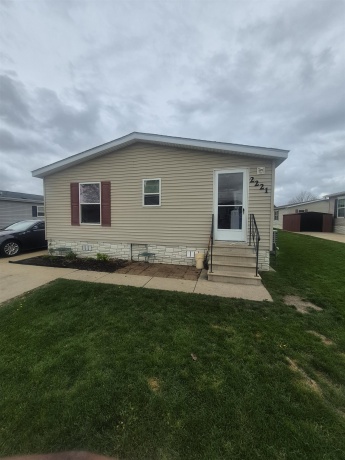 2221 Iris, BELVIDERE, Illinois 61008, 3 Bedrooms Bedrooms, ,2 BathroomsBathrooms,House,For Sale,Iris,202602452