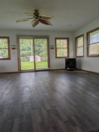 11188 3rd, ROSCOE, Illinois 61073, 3 Bedrooms Bedrooms, ,1 BathroomBathrooms,House,For Sale,3rd,202602453
