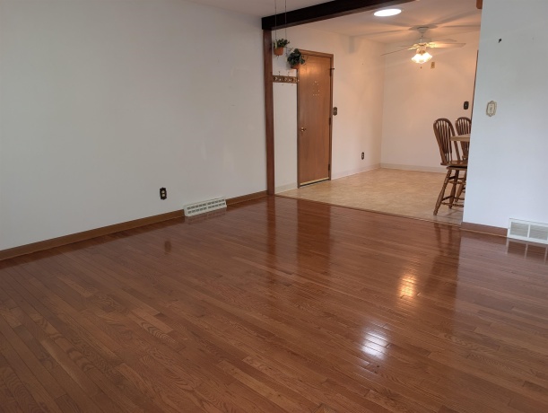 11188 3rd, ROSCOE, Illinois 61073, 3 Bedrooms Bedrooms, ,1 BathroomBathrooms,House,For Sale,3rd,202602453