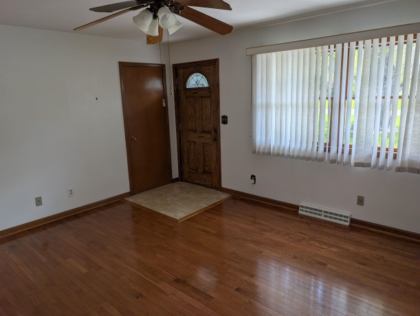 11188 3rd, ROSCOE, Illinois 61073, 3 Bedrooms Bedrooms, ,1 BathroomBathrooms,House,For Sale,3rd,202602453