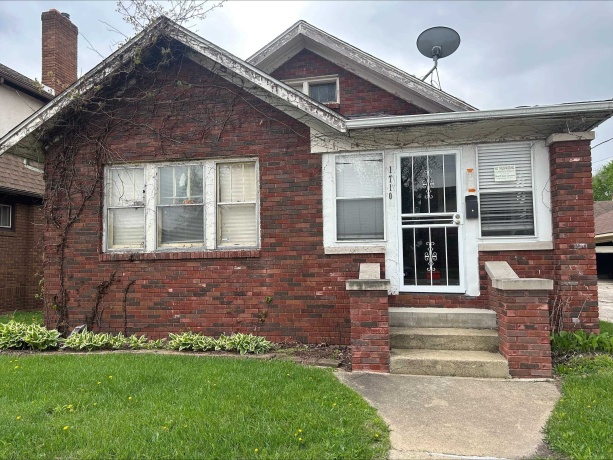1710 Auburn, ROCKFORD, Illinois 61103, 2 Bedrooms Bedrooms, ,1 BathroomBathrooms,House,For Sale,Auburn,202602454