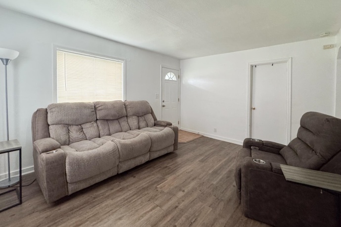 901 Kingsley, MACHESNEY PARK, Illinois 61115, 2 Bedrooms Bedrooms, ,1 BathroomBathrooms,House,For Sale,Kingsley,202602459
