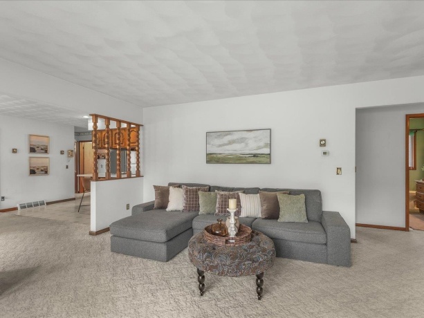 632 Hickory, LAKE SUMMERSET, Illinois 61019, 3 Bedrooms Bedrooms, ,1 BathroomBathrooms,House,For Sale,Hickory,202602460