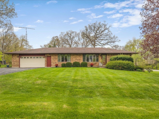 632 Hickory, LAKE SUMMERSET, Illinois 61019, 3 Bedrooms Bedrooms, ,1 BathroomBathrooms,House,For Sale,Hickory,202602460