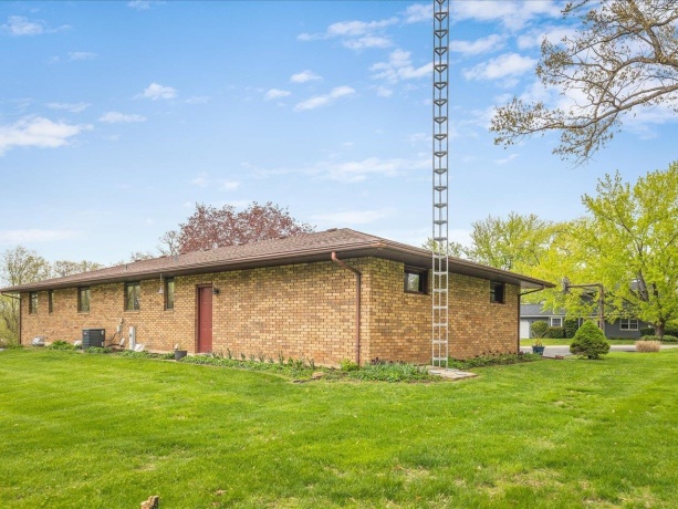 632 Hickory, LAKE SUMMERSET, Illinois 61019, 3 Bedrooms Bedrooms, ,1 BathroomBathrooms,House,For Sale,Hickory,202602460