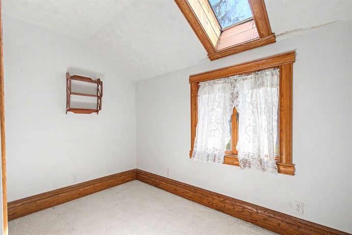 201 Main, ELIZABETH, Illinois 61028, 4 Bedrooms Bedrooms, ,2 BathroomsBathrooms,House,For Sale,Main,202602462