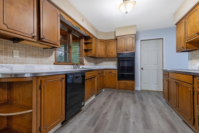 1303 Roncevalles, ROCKFORD, Illinois 61107, 3 Bedrooms Bedrooms, ,2 BathroomsBathrooms,House,For Sale,Roncevalles,202602465