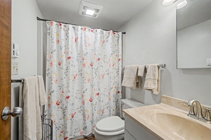 12 Cedar Bluff, GALENA, Illinois 61036, 2 Bedrooms Bedrooms, ,2 BathroomsBathrooms,Condominium,For Sale,Cedar Bluff,202602467