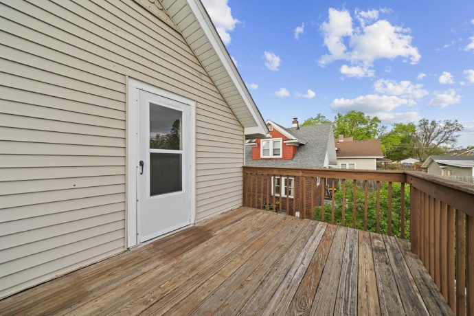 2229 Broadway, ROCKFORD, Illinois 61104, 4 Bedrooms Bedrooms, ,2 BathroomsBathrooms,House,For Sale,Broadway,202602468