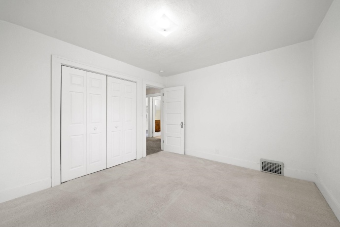 2229 Broadway, ROCKFORD, Illinois 61104, 4 Bedrooms Bedrooms, ,2 BathroomsBathrooms,House,For Sale,Broadway,202602468