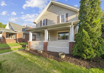 2229 Broadway, ROCKFORD, Illinois 61104, 4 Bedrooms Bedrooms, ,2 BathroomsBathrooms,House,For Sale,Broadway,202602468