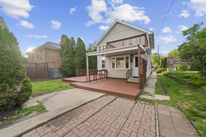 2229 Broadway, ROCKFORD, Illinois 61104, 4 Bedrooms Bedrooms, ,2 BathroomsBathrooms,House,For Sale,Broadway,202602468