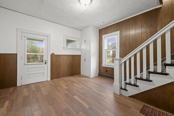 2229 Broadway, ROCKFORD, Illinois 61104, 4 Bedrooms Bedrooms, ,2 BathroomsBathrooms,House,For Sale,Broadway,202602468