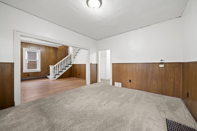 2229 Broadway, ROCKFORD, Illinois 61104, 4 Bedrooms Bedrooms, ,2 BathroomsBathrooms,House,For Sale,Broadway,202602468