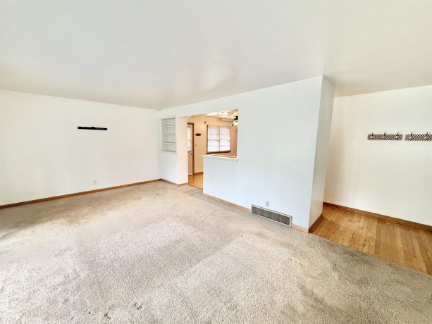 4619 Cleveland, ROCKFORD, Illinois 61108, 3 Bedrooms Bedrooms, ,1 BathroomBathrooms,House,For Sale,Cleveland,202602469