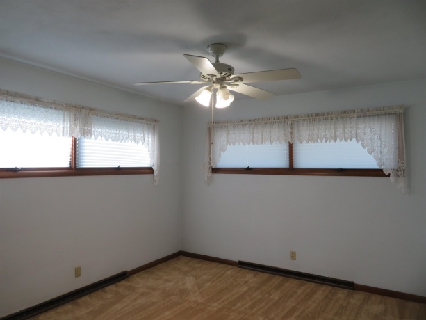 1541 LA CRESTA, FREEPORT, Illinois 61032, 3 Bedrooms Bedrooms, ,1 BathroomBathrooms,House,For Sale,LA CRESTA,202601642