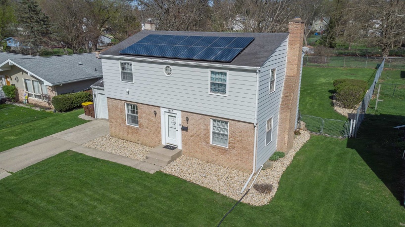 1437 Walnut, FREEPORT, Illinois 61032, 3 Bedrooms Bedrooms, ,1 BathroomBathrooms,House,For Sale,Walnut,202602203