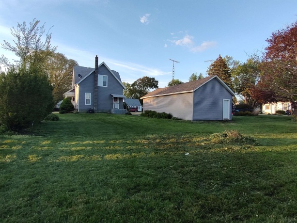 715 3rd, BELVIDERE, Illinois 61008, 3 Bedrooms Bedrooms, ,1 BathroomBathrooms,House,For Sale,3rd,202602473