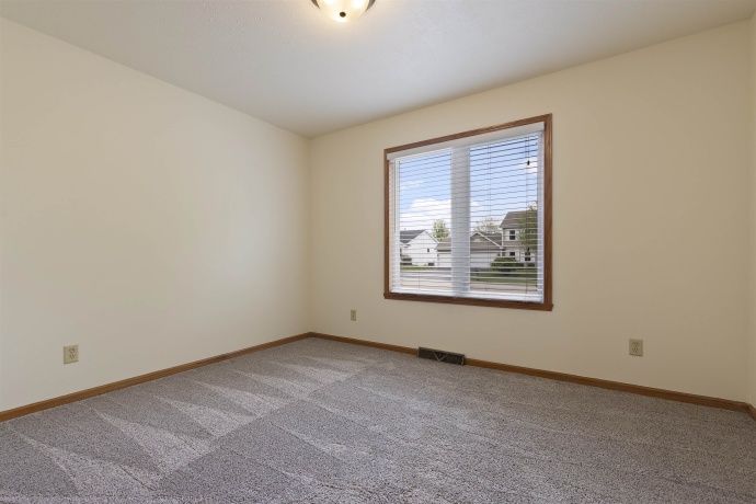 207 Sherman, POPLAR GROVE, Illinois 61065, 3 Bedrooms Bedrooms, ,2 BathroomsBathrooms,House,For Sale,Sherman,202602476