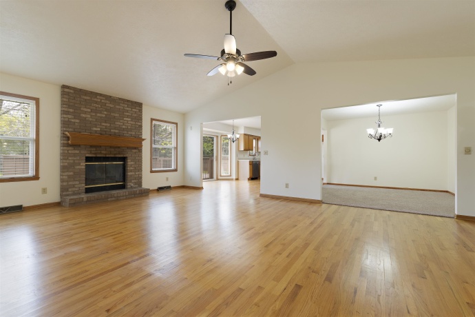 207 Sherman, POPLAR GROVE, Illinois 61065, 3 Bedrooms Bedrooms, ,2 BathroomsBathrooms,House,For Sale,Sherman,202602476