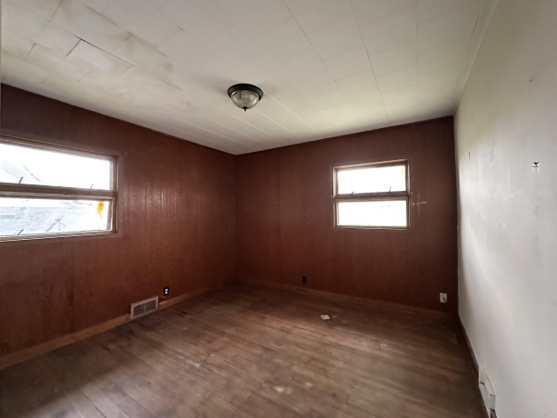 131 Third, SAVANNA, Illinois 61074, 5 Bedrooms Bedrooms, ,1 BathroomBathrooms,House,For Sale,Third,202602478