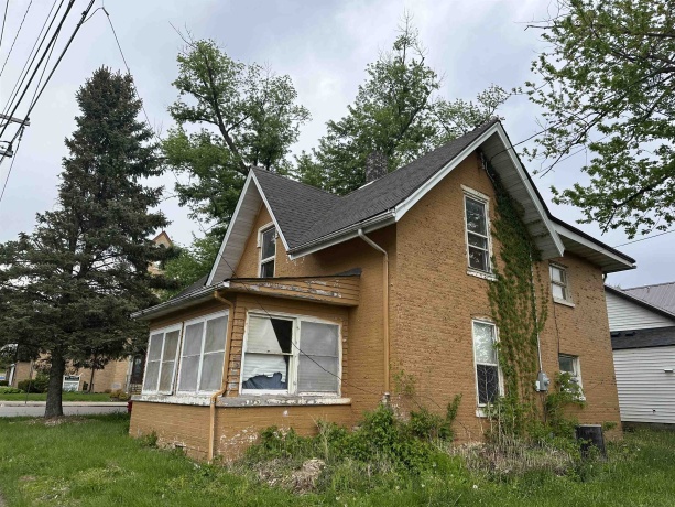 131 Third, SAVANNA, Illinois 61074, 5 Bedrooms Bedrooms, ,1 BathroomBathrooms,House,For Sale,Third,202602478