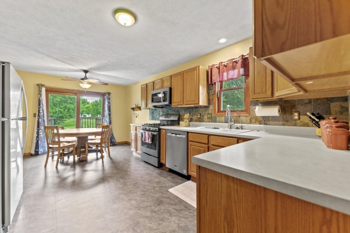 211 CARSON, POPLAR GROVE, Illinois 61065, 3 Bedrooms Bedrooms, ,3 BathroomsBathrooms,House,For Sale,CARSON,202602479