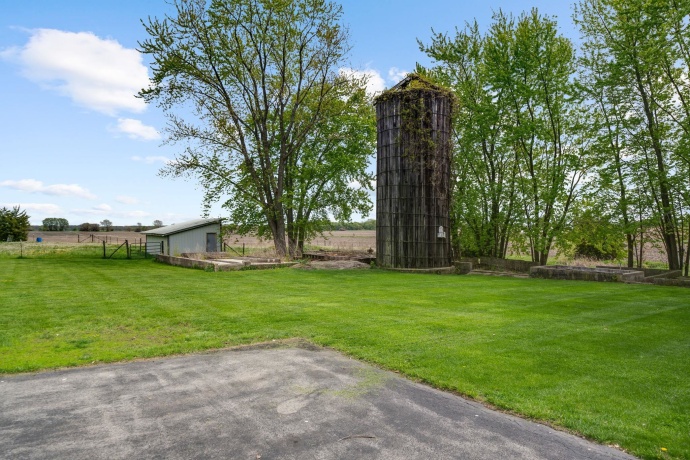 8162 Perryville, CHERRY VALLEY, Illinois 61016, 2 Bedrooms Bedrooms, ,1 BathroomBathrooms,House,For Sale,Perryville,202602481