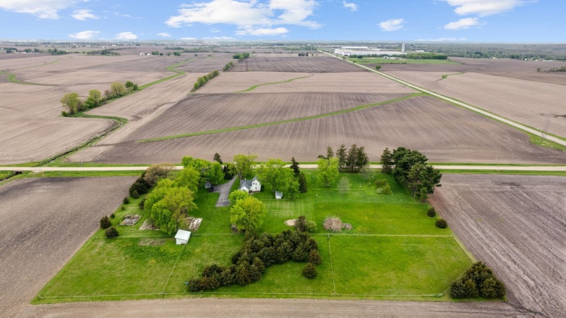 8162 Perryville, CHERRY VALLEY, Illinois 61016, 2 Bedrooms Bedrooms, ,1 BathroomBathrooms,House,For Sale,Perryville,202602481