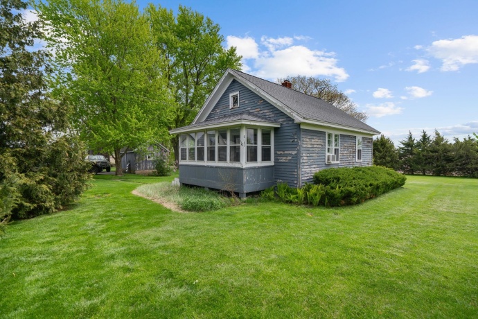 8162 Perryville, CHERRY VALLEY, Illinois 61016, 2 Bedrooms Bedrooms, ,1 BathroomBathrooms,House,For Sale,Perryville,202602481