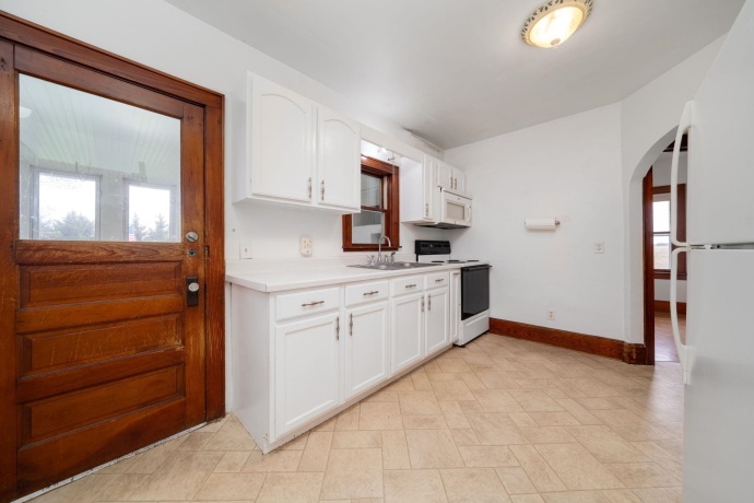 8162 Perryville, CHERRY VALLEY, Illinois 61016, 2 Bedrooms Bedrooms, ,1 BathroomBathrooms,House,For Sale,Perryville,202602481