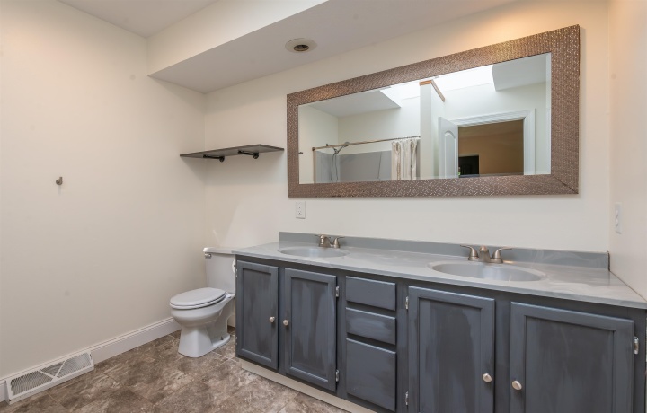 4973 Lawnside, BYRON, Illinois 61010, 3 Bedrooms Bedrooms, ,2 BathroomsBathrooms,House,For Sale,Lawnside,202602483