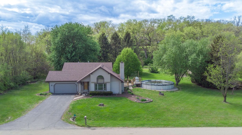 4973 Lawnside, BYRON, Illinois 61010, 3 Bedrooms Bedrooms, ,2 BathroomsBathrooms,House,For Sale,Lawnside,202602483