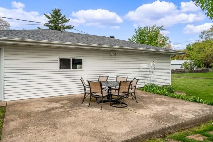 1408 LILAC, MACHESNEY PARK, Illinois 61115, 3 Bedrooms Bedrooms, ,1 BathroomBathrooms,House,For Sale,LILAC,202602484