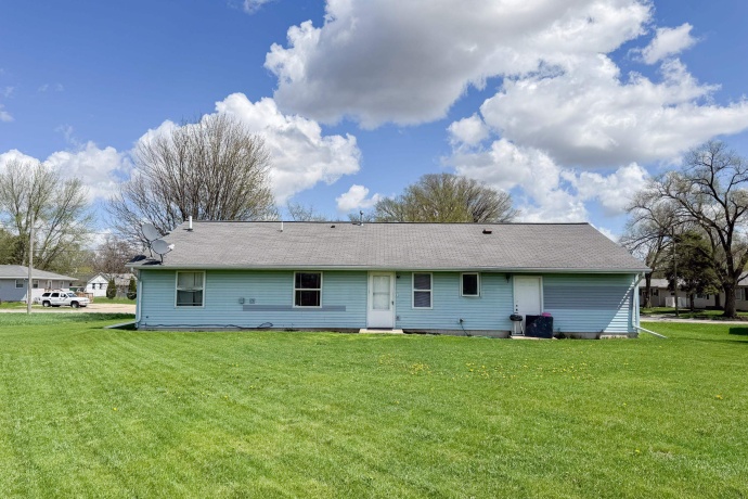 2402 Rockwell, ROCKFORD, Illinois 61101, 4 Bedrooms Bedrooms, ,1 BathroomBathrooms,House,For Sale,Rockwell,202602485