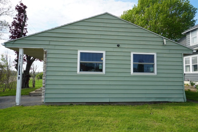 201 Jackson, HANOVER, Illinois 61041, 4 Bedrooms Bedrooms, ,2 BathroomsBathrooms,House,For Sale,Jackson,202602486