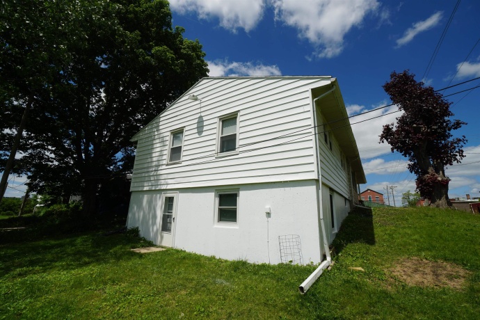 201 Jackson, HANOVER, Illinois 61041, 4 Bedrooms Bedrooms, ,2 BathroomsBathrooms,House,For Sale,Jackson,202602486