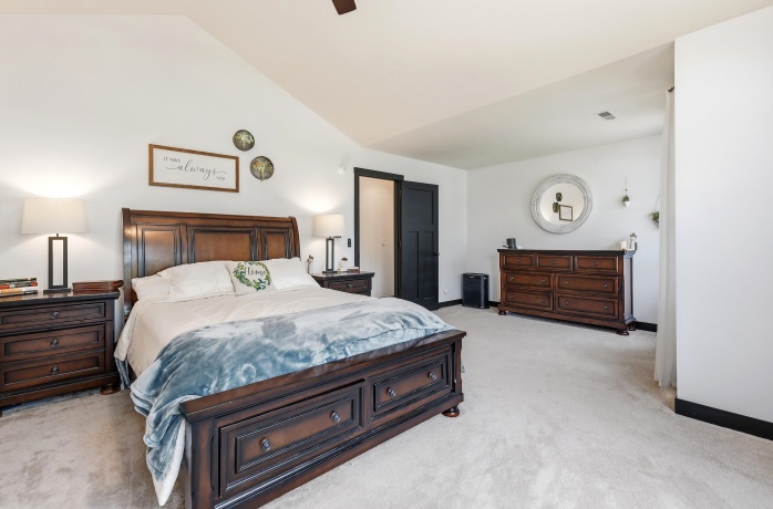 71 Ford, EAST DUBUQUE, Illinois 61025, 5 Bedrooms Bedrooms, ,3 BathroomsBathrooms,House,For Sale,Ford,202602492