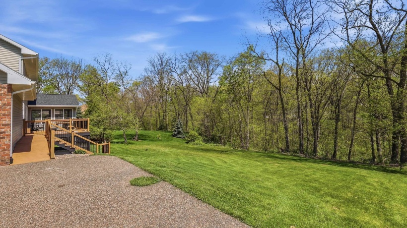71 Ford, EAST DUBUQUE, Illinois 61025, 5 Bedrooms Bedrooms, ,3 BathroomsBathrooms,House,For Sale,Ford,202602492