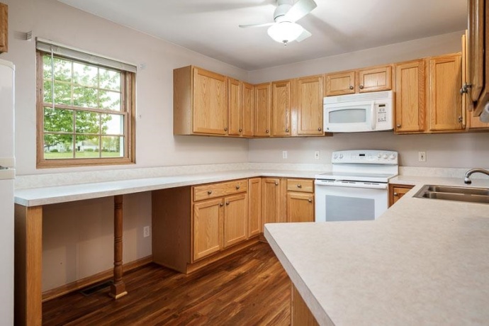 12014 BANEBERRY DR #32, ROSCOE, Illinois 61073, 2 Bedrooms Bedrooms, ,1 BathroomBathrooms,Condominium,For Sale,BANEBERRY DR #32,202602497