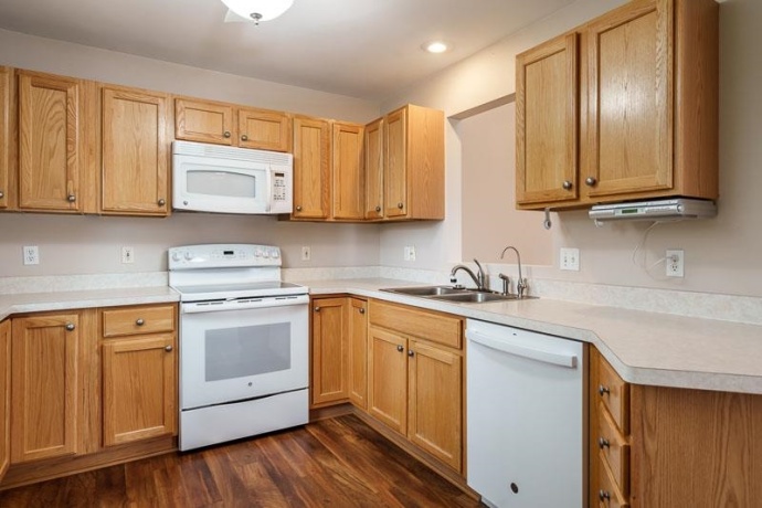 12014 BANEBERRY DR #32, ROSCOE, Illinois 61073, 2 Bedrooms Bedrooms, ,1 BathroomBathrooms,Condominium,For Sale,BANEBERRY DR #32,202602497