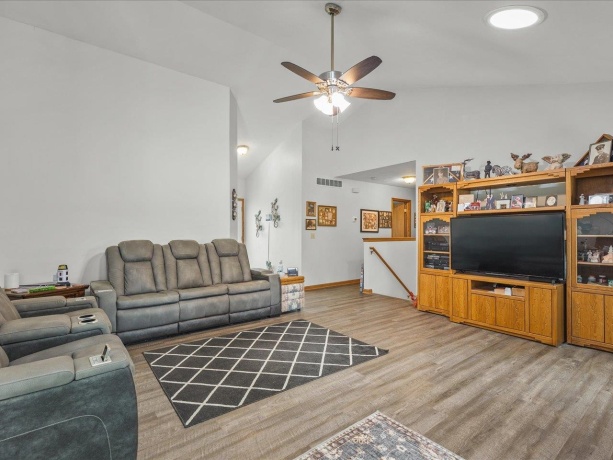7396 Countryshire, ROCKFORD, Illinois 61107, 3 Bedrooms Bedrooms, ,2 BathroomsBathrooms,House,For Sale,Countryshire,202602495