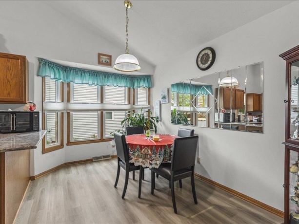 7396 Countryshire, ROCKFORD, Illinois 61107, 3 Bedrooms Bedrooms, ,2 BathroomsBathrooms,House,For Sale,Countryshire,202602495