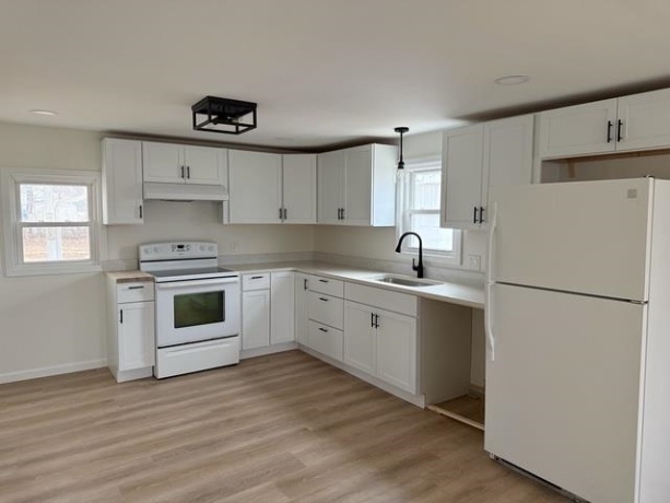 406 Willow, Granville, Illinois 61326, 3 Bedrooms Bedrooms, ,2 BathroomsBathrooms,House,For Sale,Willow,202602496