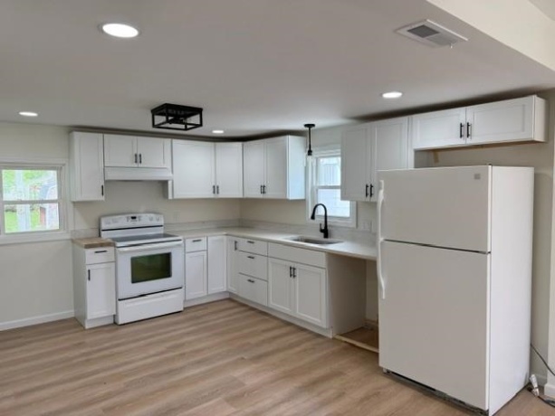 406 Willow, Granville, Illinois 61326, 3 Bedrooms Bedrooms, ,2 BathroomsBathrooms,House,For Sale,Willow,202602496
