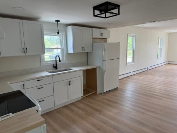 406 Willow, Granville, Illinois 61326, 3 Bedrooms Bedrooms, ,2 BathroomsBathrooms,House,For Sale,Willow,202602496
