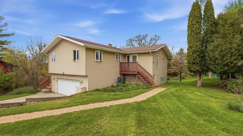 5A7 White Buffalo, APPLE RIVER, Illinois 61001, 3 Bedrooms Bedrooms, ,2 BathroomsBathrooms,House,For Sale,White Buffalo,202602501