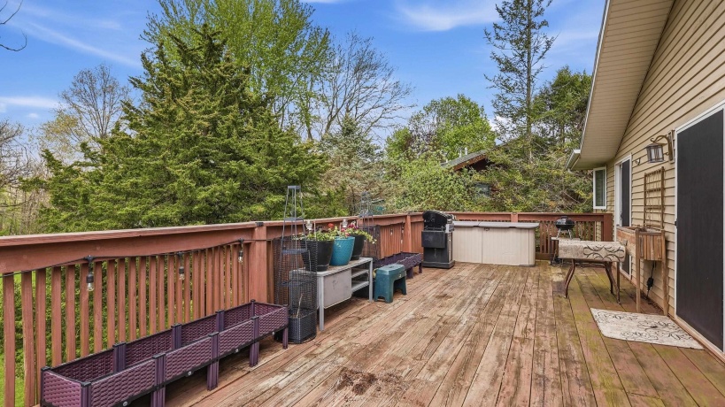 5A7 White Buffalo, APPLE RIVER, Illinois 61001, 3 Bedrooms Bedrooms, ,2 BathroomsBathrooms,House,For Sale,White Buffalo,202602501