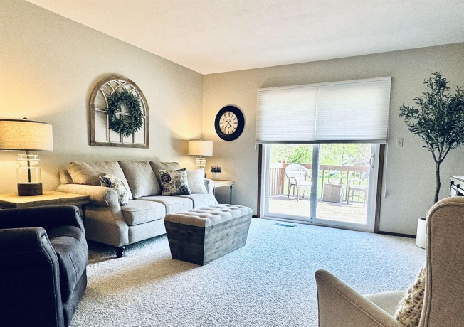 1807 Sierra, FREEPORT, Illinois 61032, 3 Bedrooms Bedrooms, ,3 BathroomsBathrooms,Condominium,For Sale,Sierra,202602500